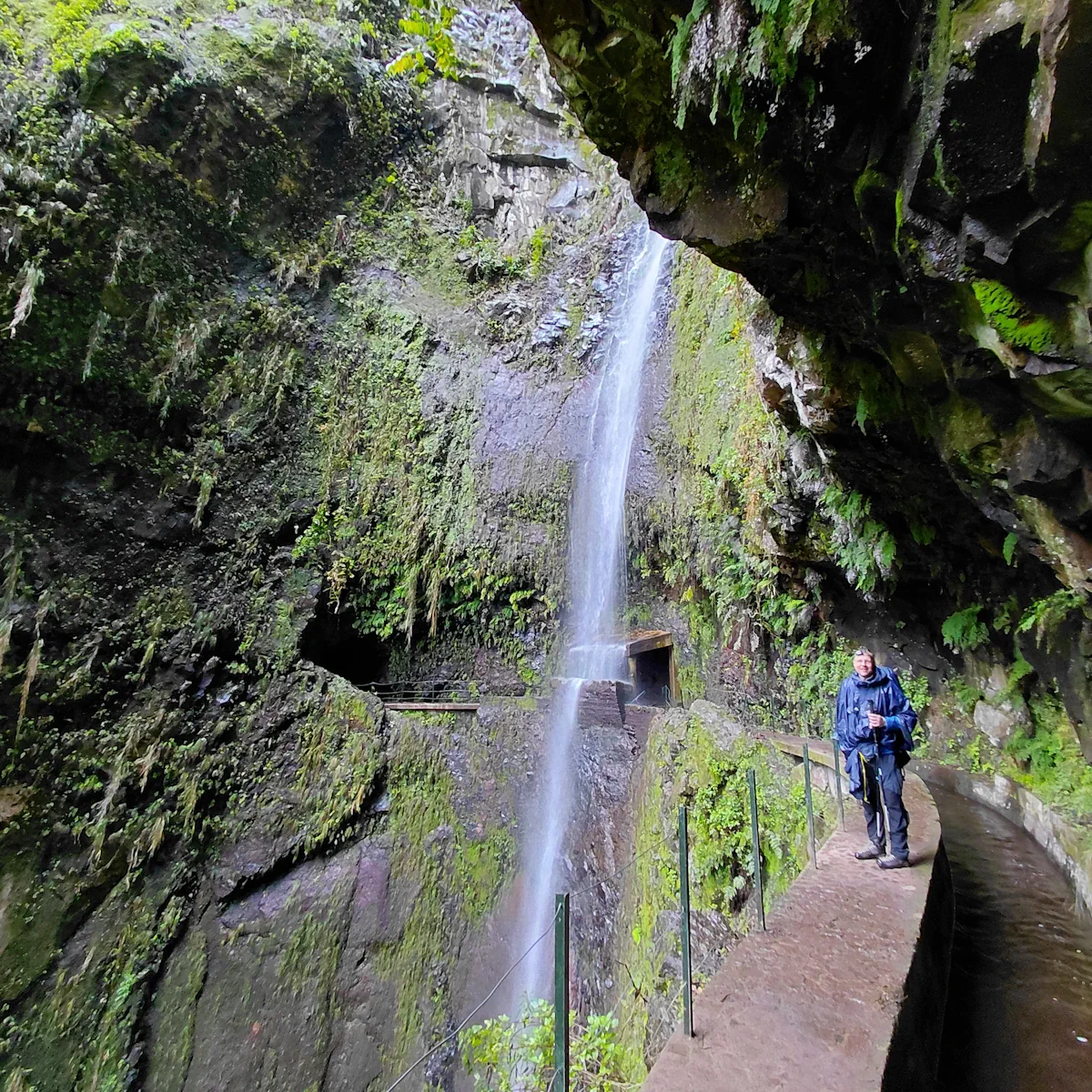 Rezension-Hannes2 Wasserfall Wasserfall