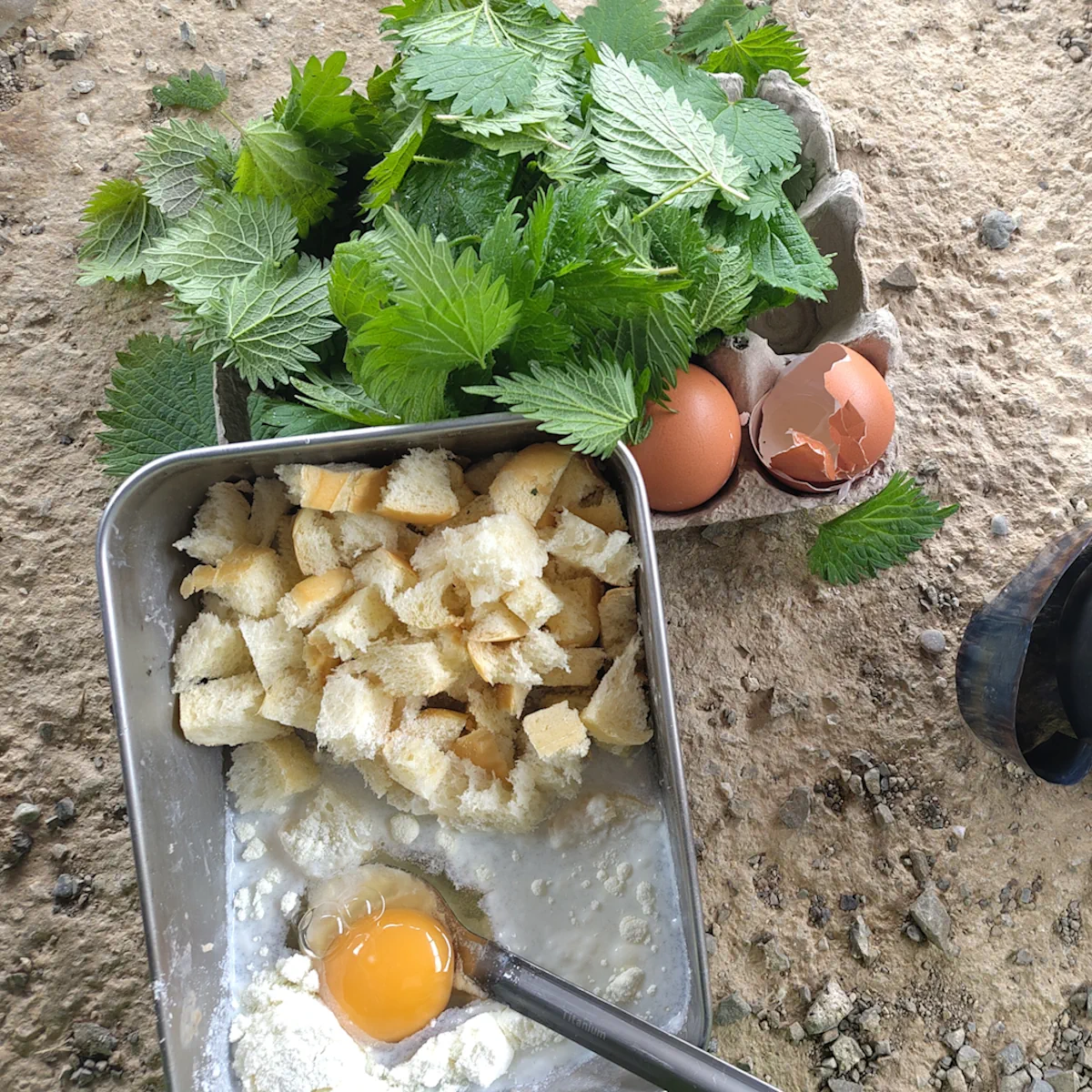 Was-isst-du-beim-weitwandern Brennnesselknödel 1 Brennesselknödel Zubereitung